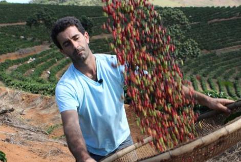 O cafeicultor Márcio Vargas, no Rio de Janeiro.