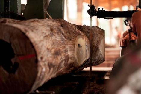 Como reduzir o desperdício de madeira no canteiro de obras